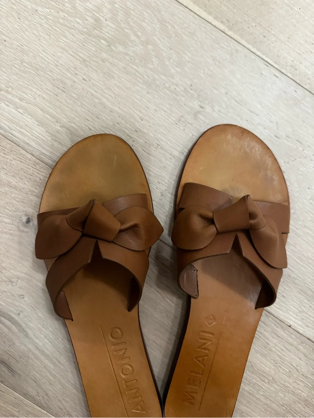 Antonio Melani Leni Leather Knotted Bow Flat Sandals, Size 10